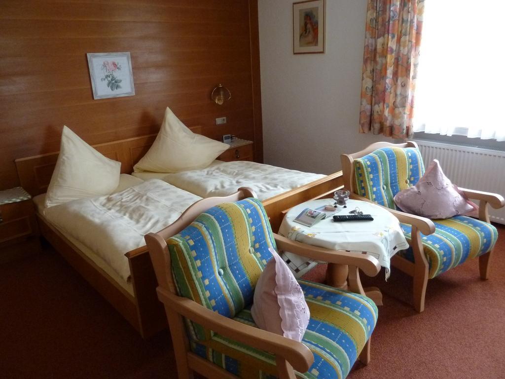 Hotel Haus Antonia Lermoos Zimmer foto